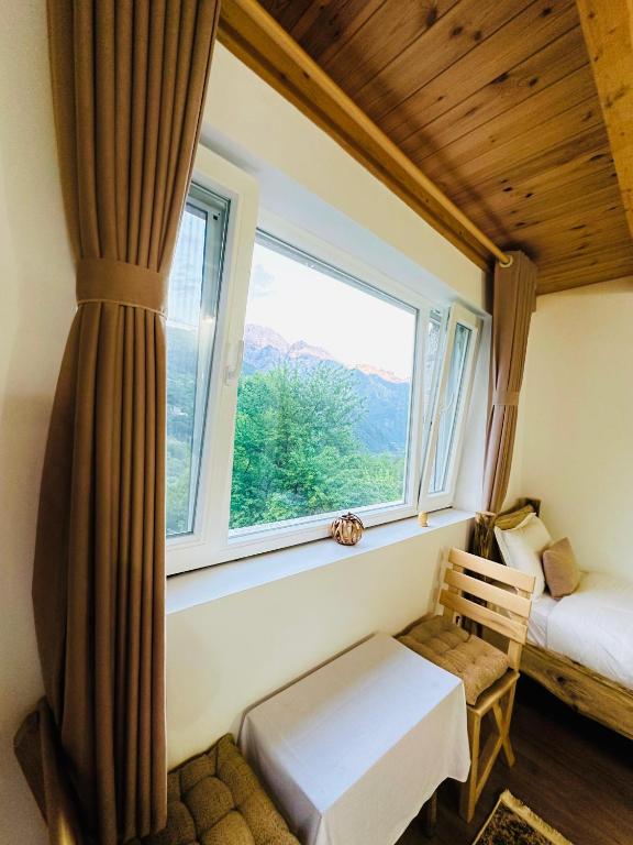 Postel nebo postele na pokoji v ubytování Guesthouse Dritan Tethorja
