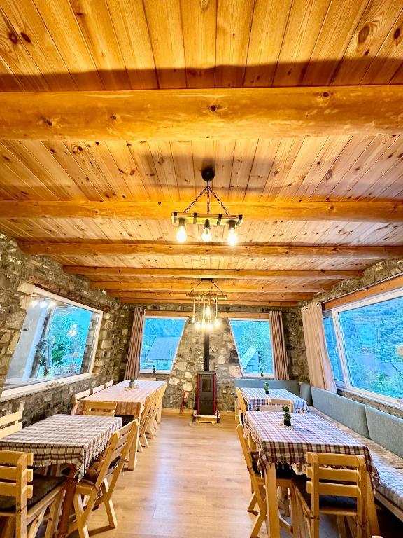 Fotografie z fotogalerie ubytování Guesthouse Dritan Tethorja v destinaci Theth