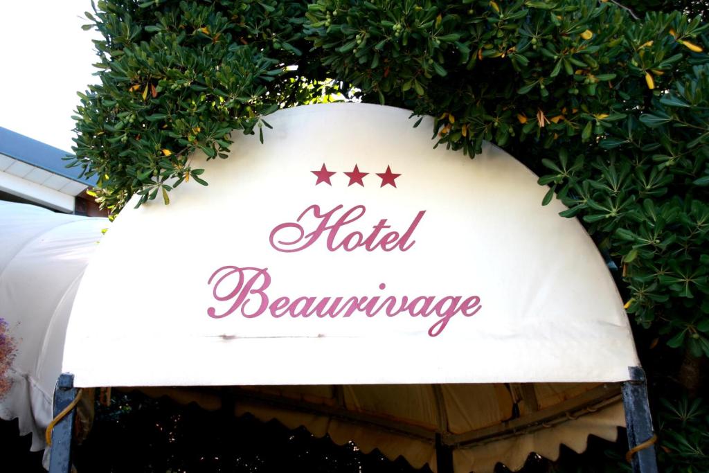 Certifikát, hodnocení, plakát nebo jiný dokument vystavený v ubytování Hotel Beaurivage
