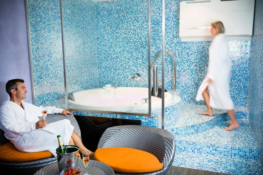 Luxury Family Hotel Royal Palace - Resim 3