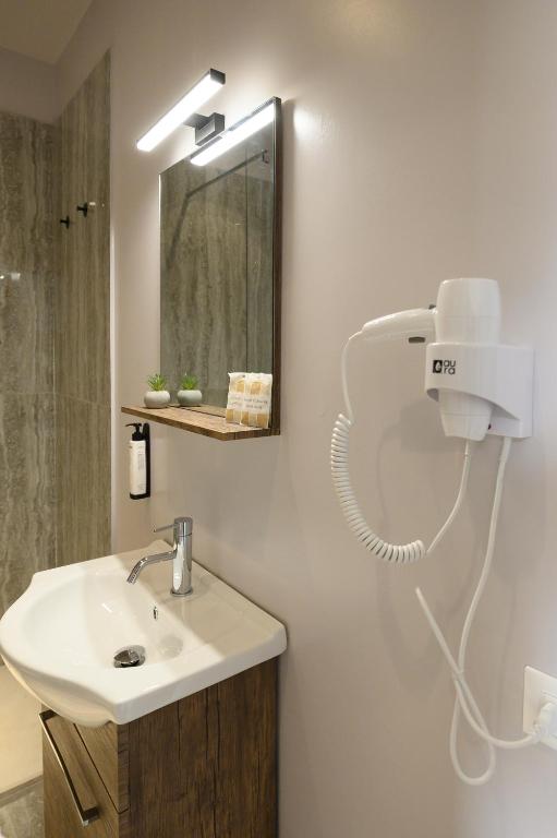 Koupelna v ubytování Baitan Hotel