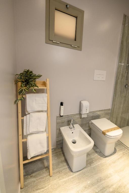 Koupelna v ubytování Baitan Hotel