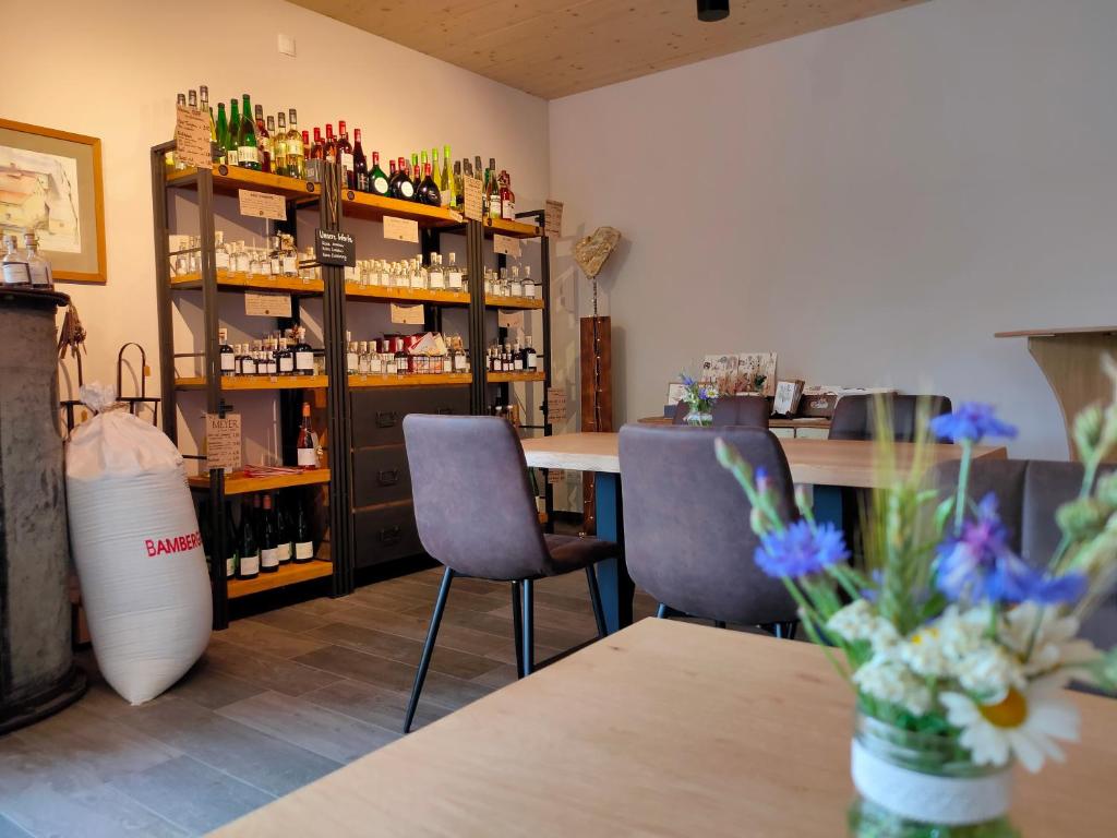 Fotografie z fotogalerie ubytování das herzstück - Schaubrennerei, Hausbrauerei & Apartments v destinaci Burghaslach