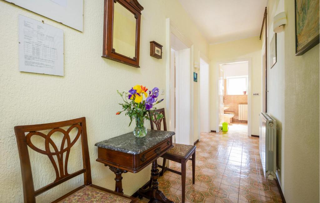 Fotografie z fotogalerie ubytování Beautiful Apartment In Lovran With Wifi v destinaci Lovran