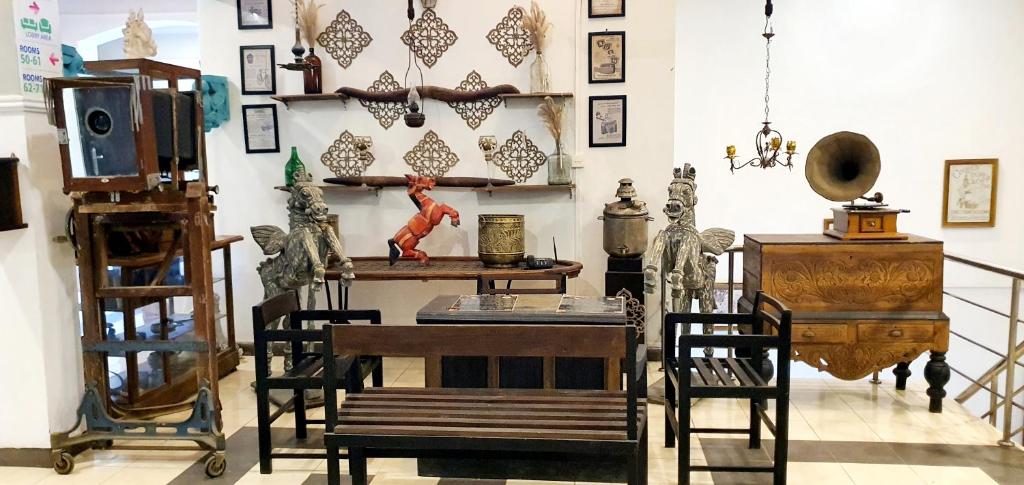 Gambar di galeri bagi CTC Receptions di Anuradhapura