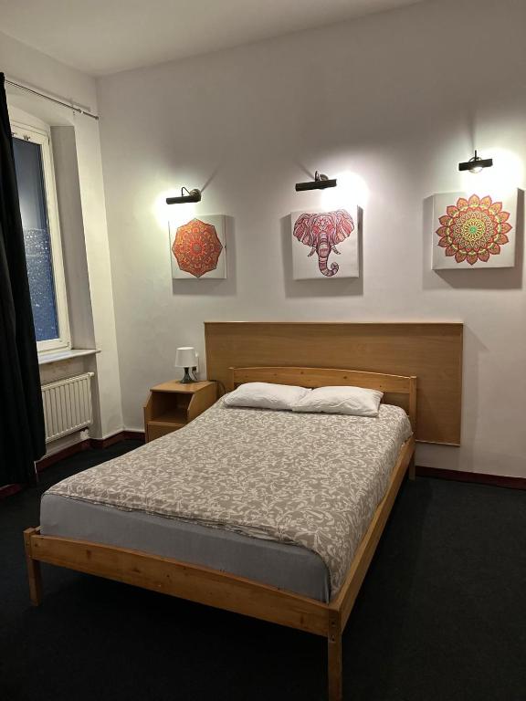 Posteľ alebo postele v izbe v ubytovaní Mandala Hostel