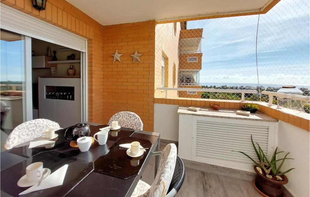 Balkón alebo terasa v ubytovaní Cozy Apartment In Cabanes With Wifi