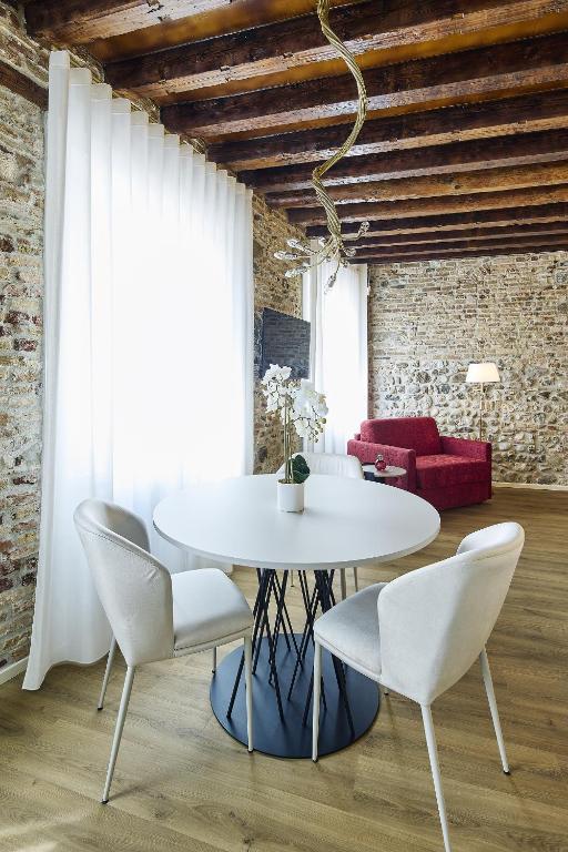 Posezení v ubytování SARPI Apartment & Suite