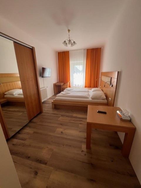 Postel nebo postele na pokoji v ubytování City Hotel Post 17