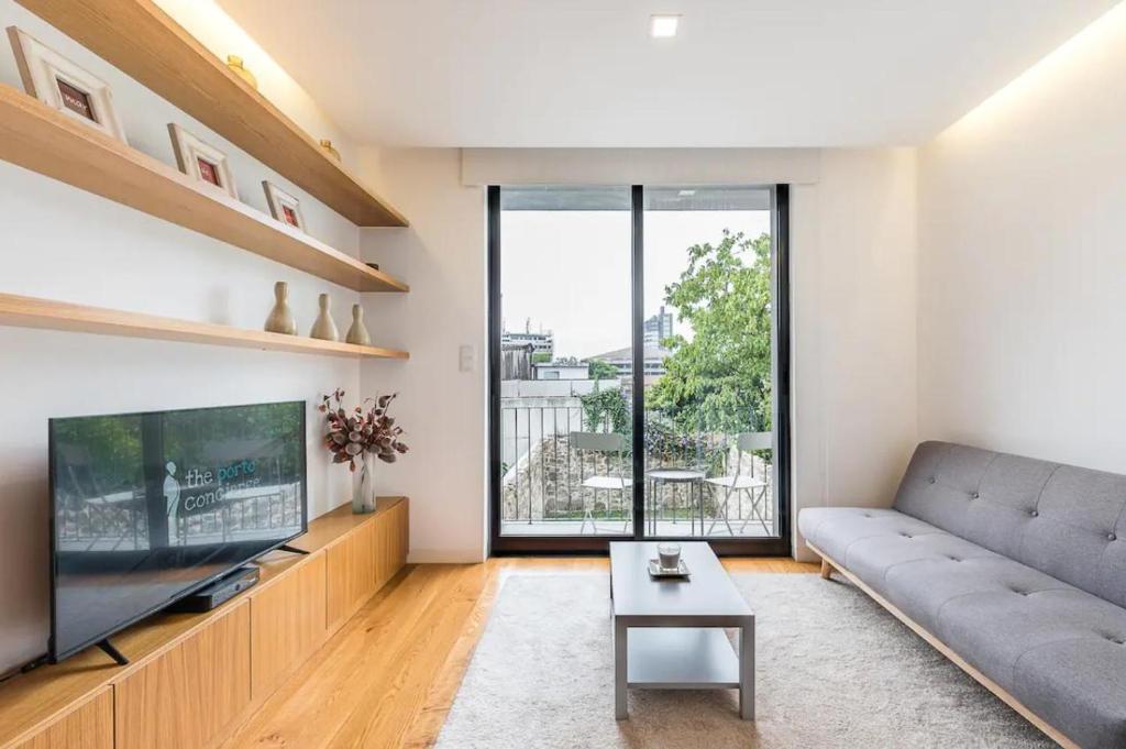 ApartmentsPorto - Leisure Fun Apartment