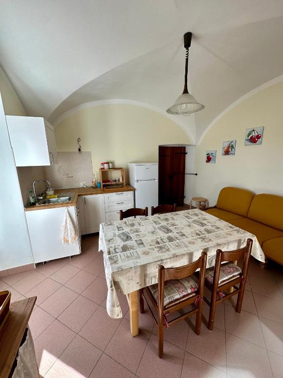 Kuchyň nebo kuchyňský kout v ubytování Casa Iolanda