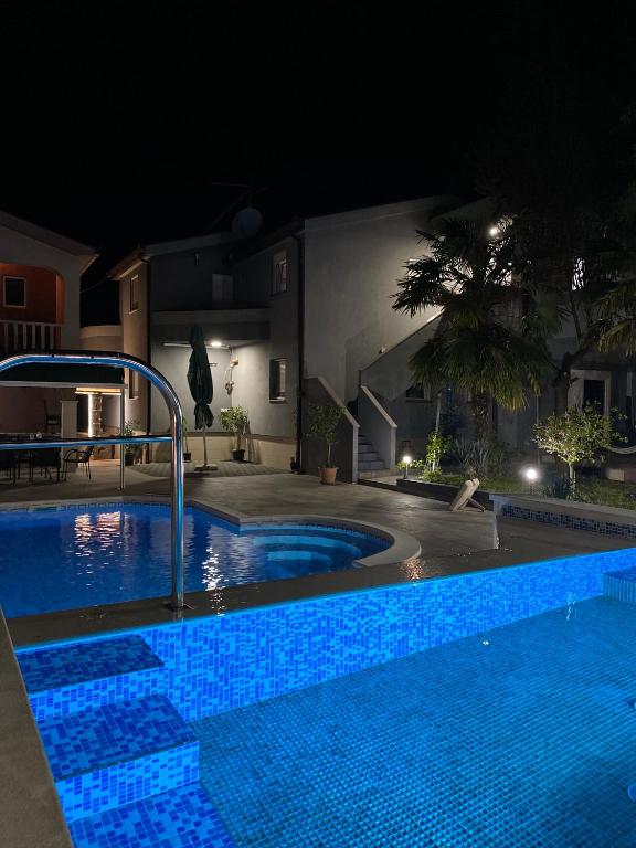 Guest House Milicevic - Three-Bedroom Apartment