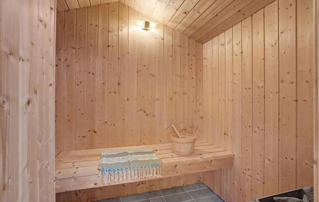 Fotografie z fotogalerie ubytování Amazing Home In Thisted With Sauna v destinaci Thisted