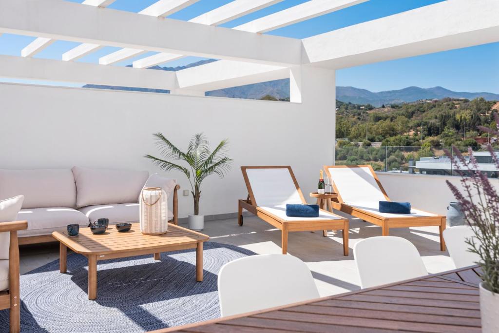 Sunny Terrace Penthouse