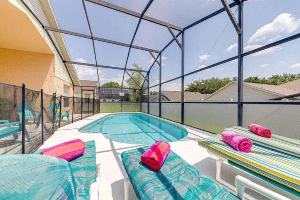 Balkón nebo terasa v ubytování Private Pool Homes