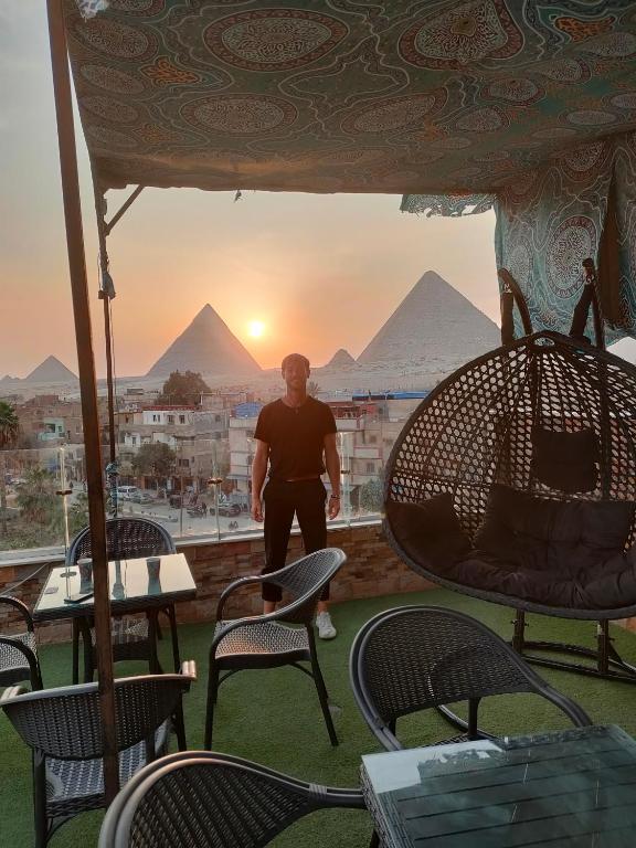 Nespecifikovaný výhled na hory nebo výhled na hory při pohledu z hotelu