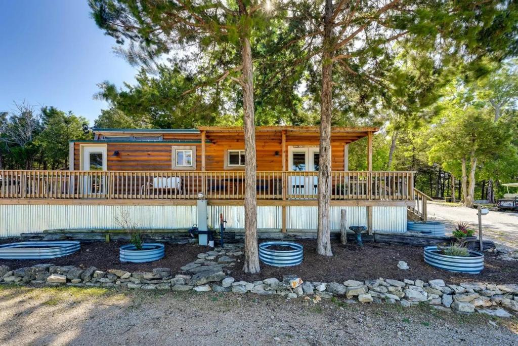 Zahrada ubytování Cabin 21 near SDC, Branson, and Lake