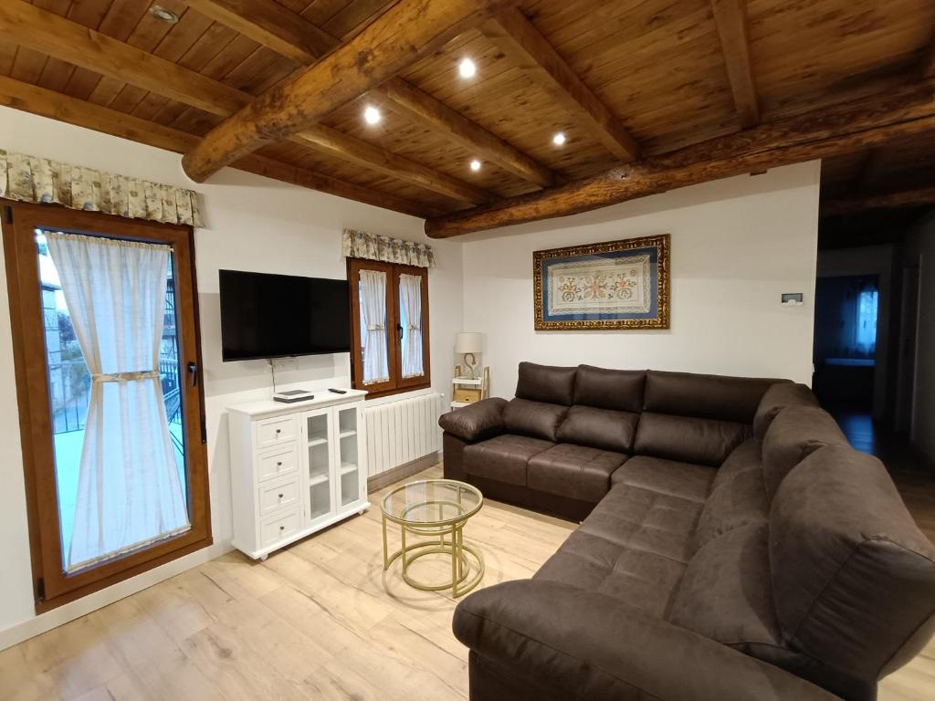 Et tv og/eller underholdning på Casa Rural Rio la Puente