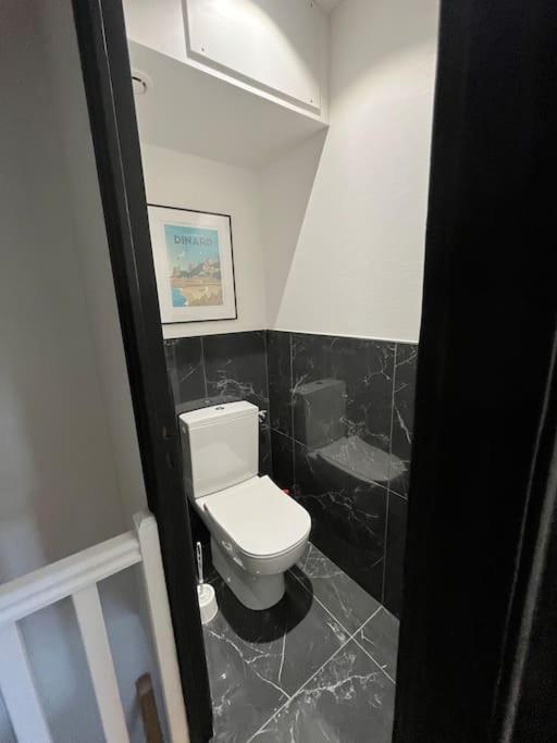 Koupelna v ubytování Le Duplex de la côte