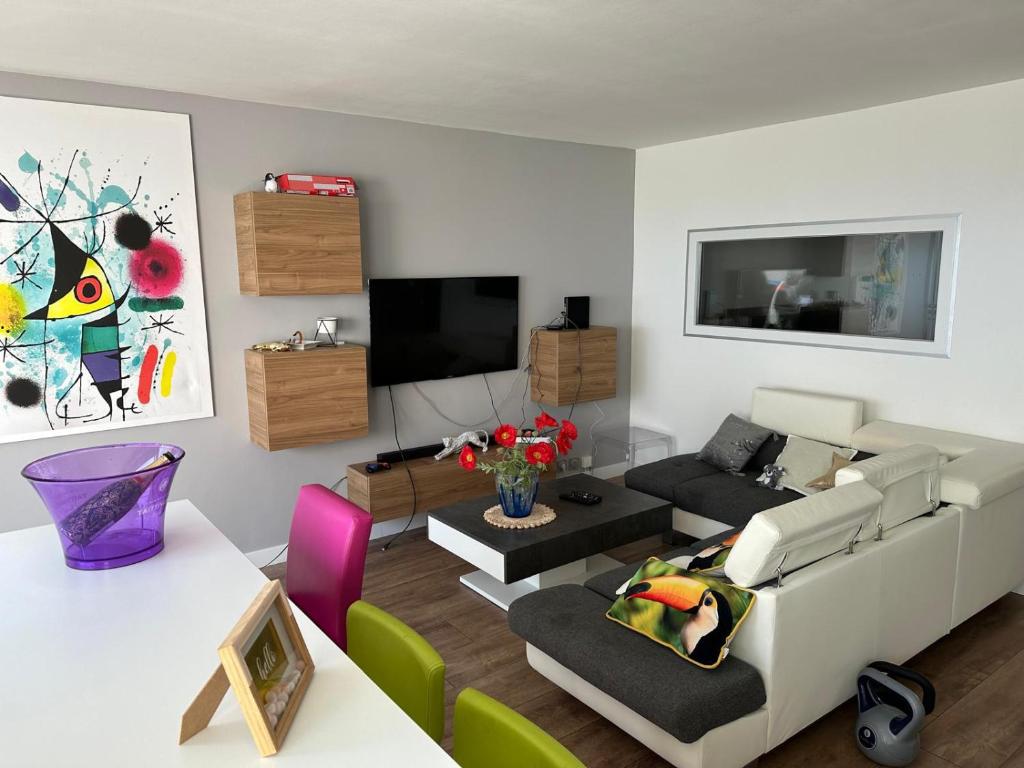 Photo de la galerie de l'établissement Katikias, à Bandol