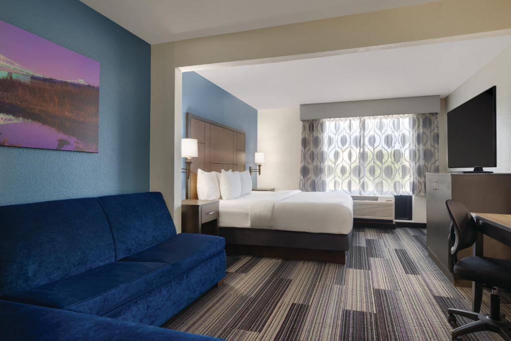 La Quinta Inn & Suites by Wyndham Springfield Airport Rte 66 - Habitación King