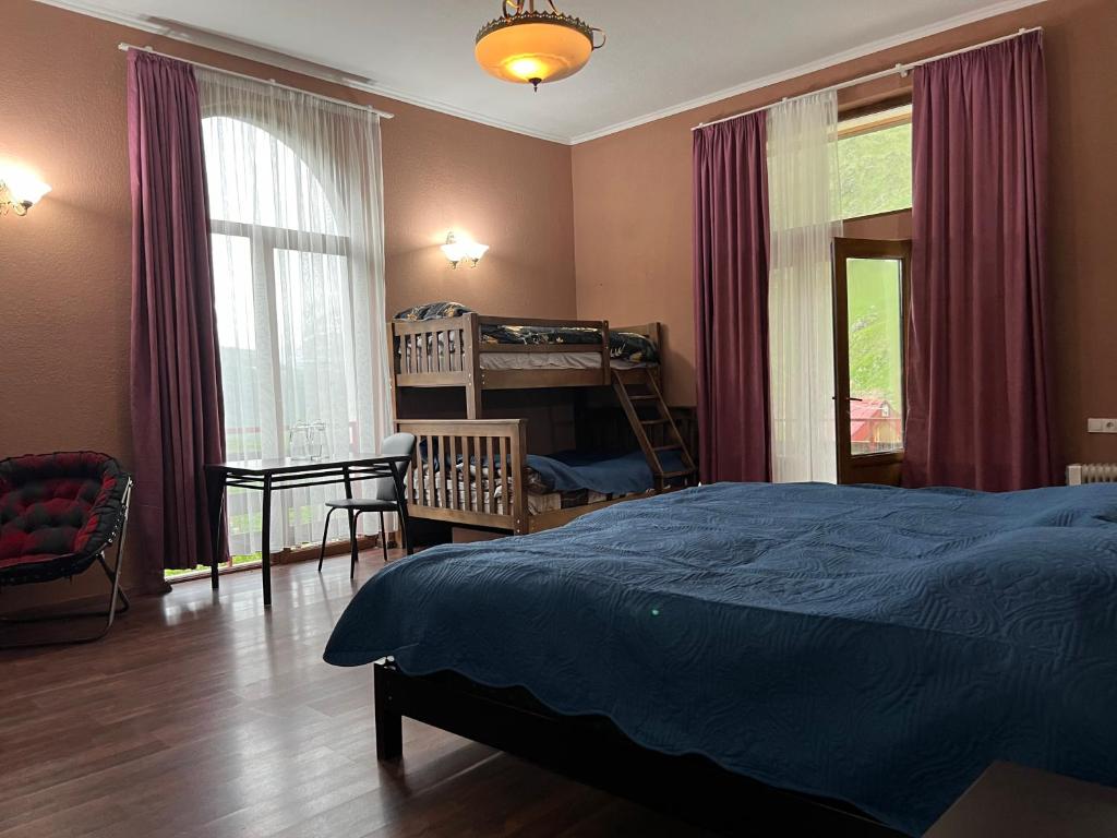 Postel nebo postele na pokoji v ubytování Juta Guest House