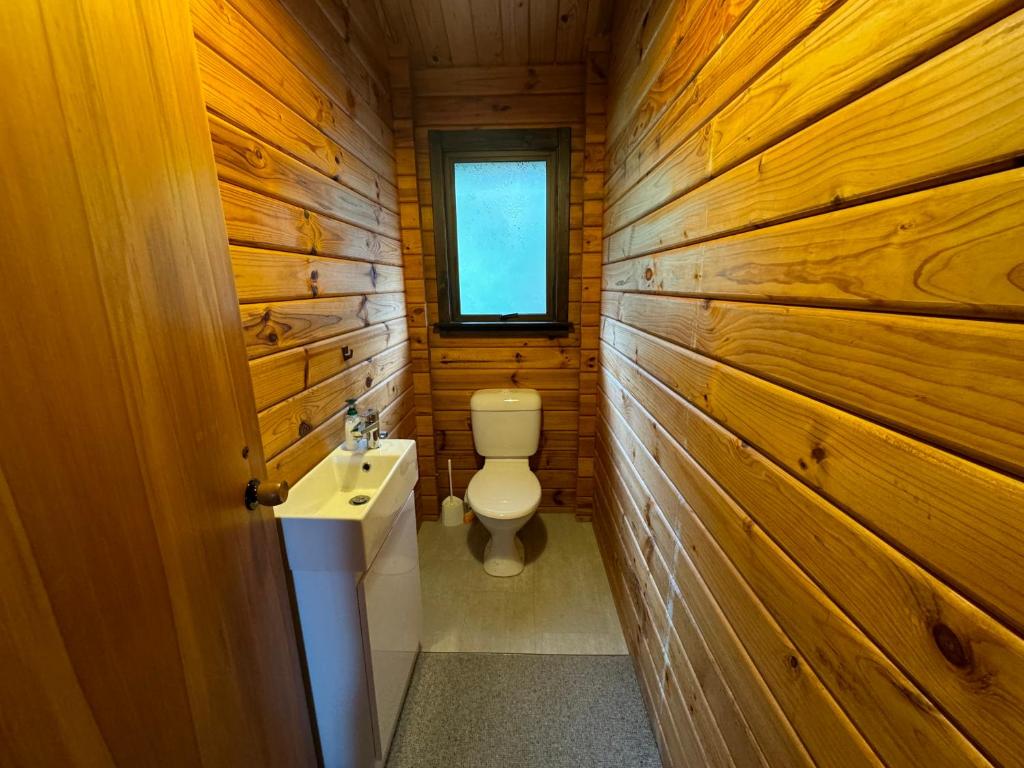 11 Alpine Avenue - Resim 3