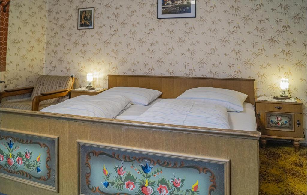 Posteľ alebo postele v izbe v ubytovaní Schoene Ferienwohnung Fuegen