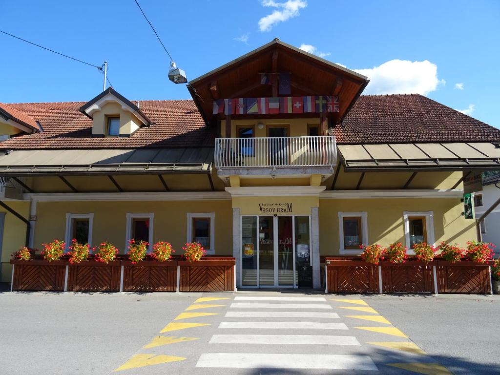 Budova, kde se hotel nachází