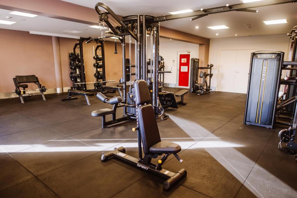 Fitness centrum a/nebo fitness zařízení v ubytování York Cove Hotel