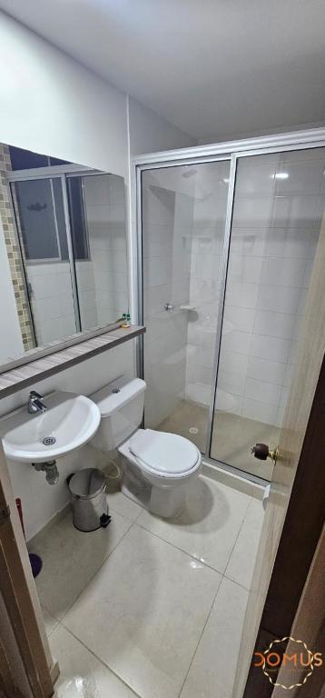 Koupelna v ubytování Valparaíso Premier Loft Con Piscina