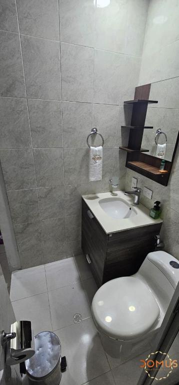 Koupelna v ubytování Valparaíso Premier Loft Con Piscina