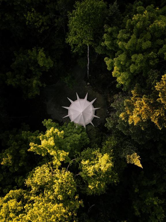 Fotografie z fotogalerie ubytování Hôtel UNIQ - Forêt Ô Cascades v destinaci Rawdon