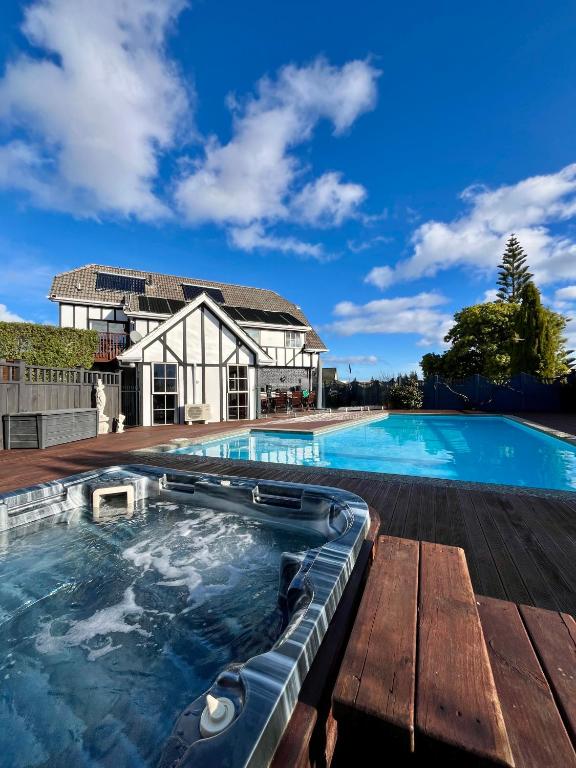 Photo from Tudor Manor Bed & Breakfast in Paraparaumu Beach, Wellington, New Zealand