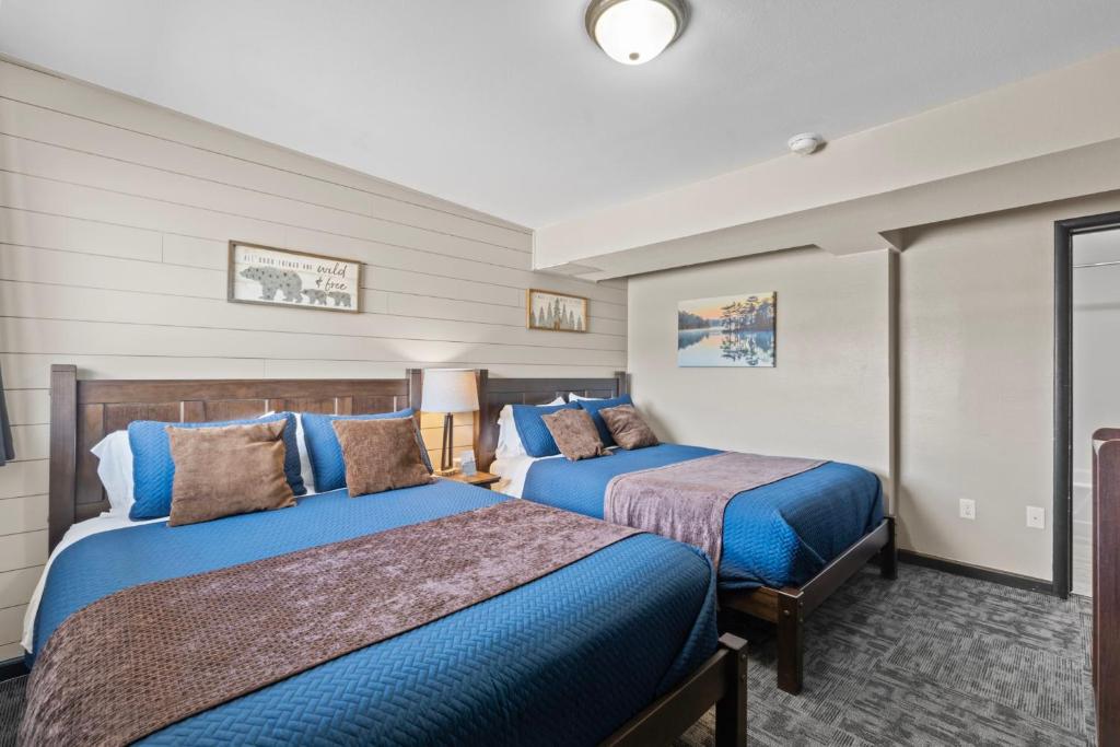 Lost Trail Resort - Riverside Rooms - Near Hot Pools - Habitación Doble Deluxe