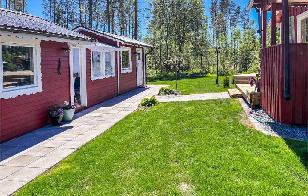 Zahrada ubytování 2 Bedroom Beautiful Home In Gislaved