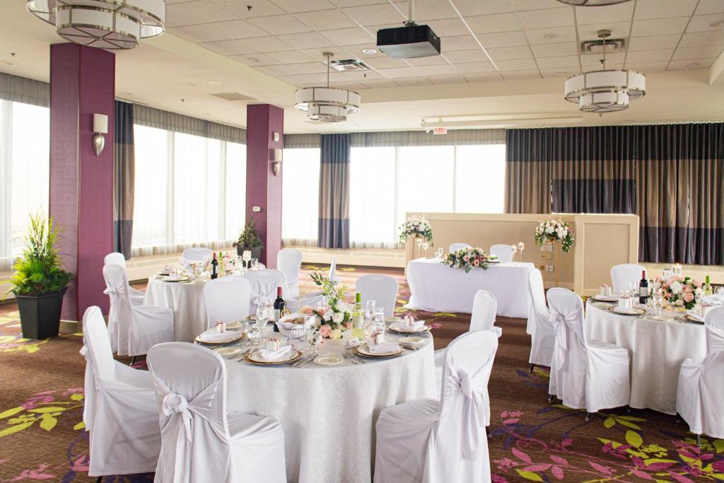 Holiday Inn Toronto International Airport by IHG - Resim 30