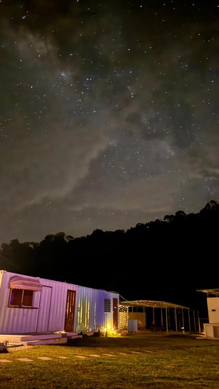 Fotografie z fotogalerie ubytování The Starry Dome Couple Room v destinaci Cameron Highlands