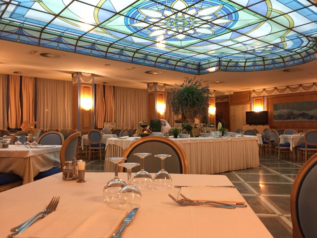 Restaurace v ubytování Hotel Promenade