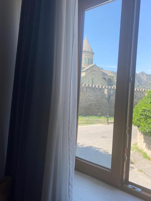 Nespecifikovaný výhled na hory nebo výhled na hory při pohledu z hotelu