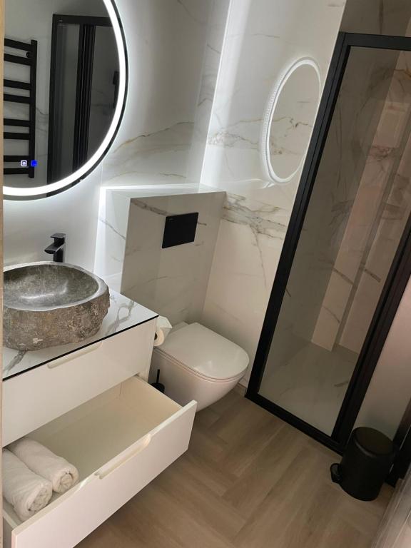 Et badeværelse på Monciskes Apartment Seaside