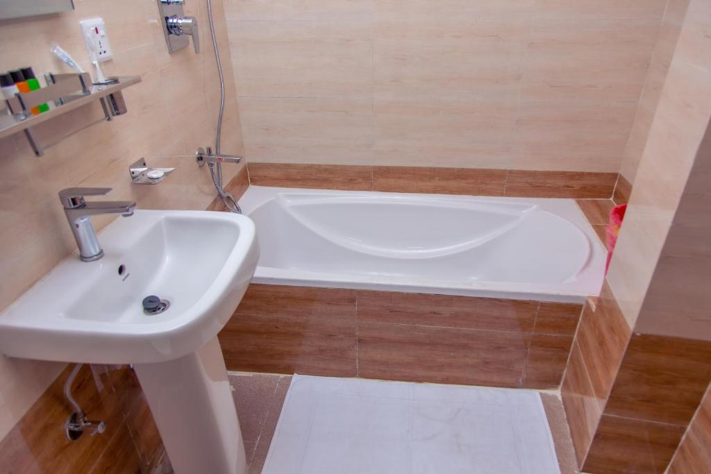 Koupelna v ubytování Hotel Gyan Gauri Palace