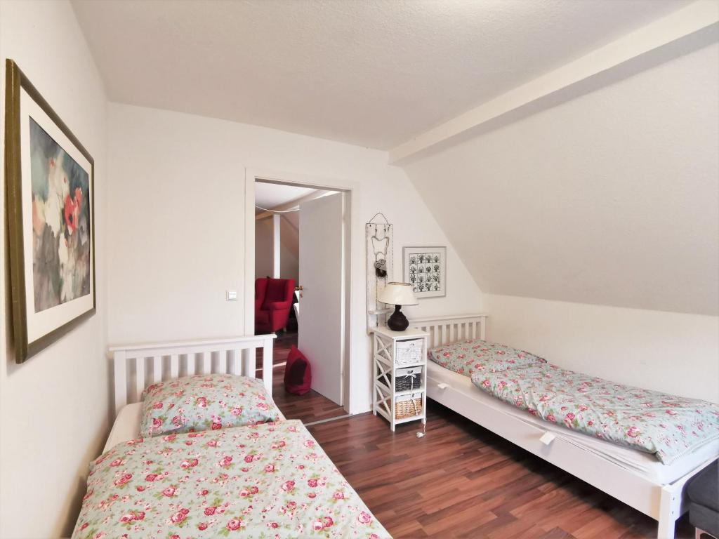 Landhaus Westerweg - Familie Petersen - Apartment Mit 2 Schlafzimmern Und Terrasse