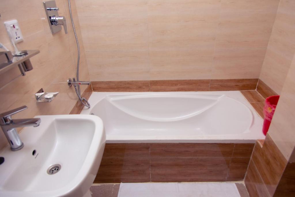Koupelna v ubytování Hotel Gyan Gauri Palace