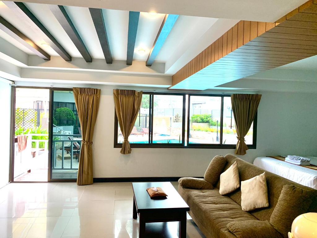 Posezení v ubytování Tanawit Hotel Hua Hin