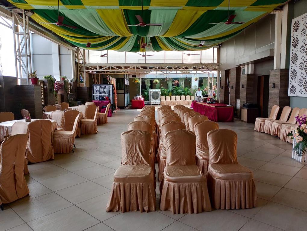 Posezení v ubytování Hotel Pushpak