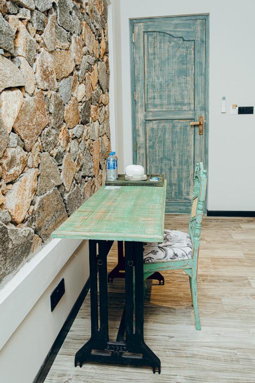 Still Waters Artistry - 5