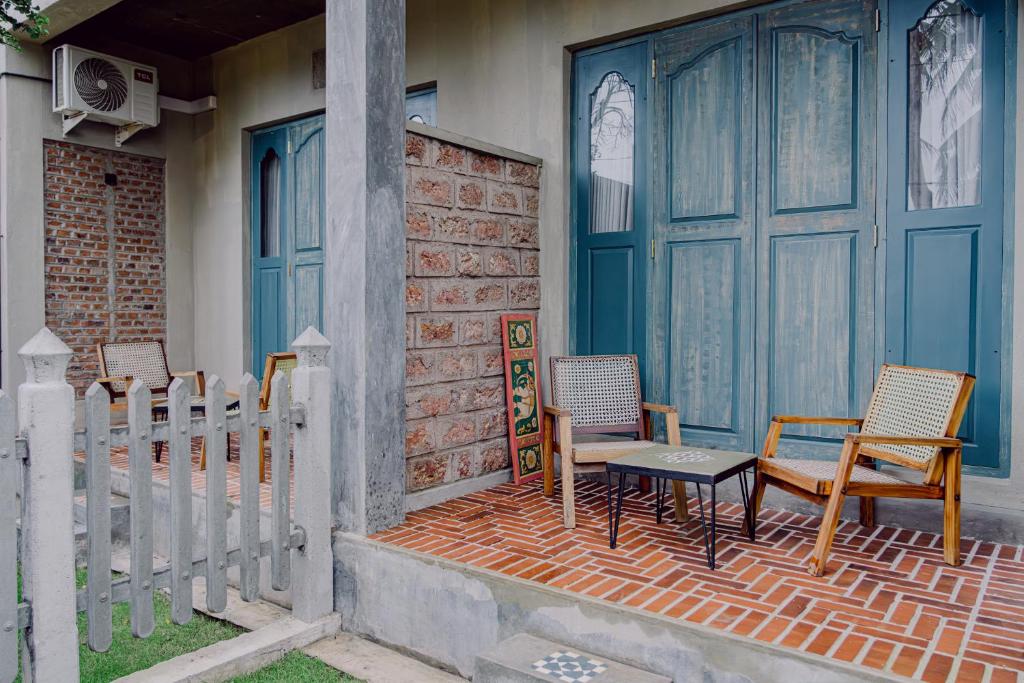 Still Waters Artistry - 11