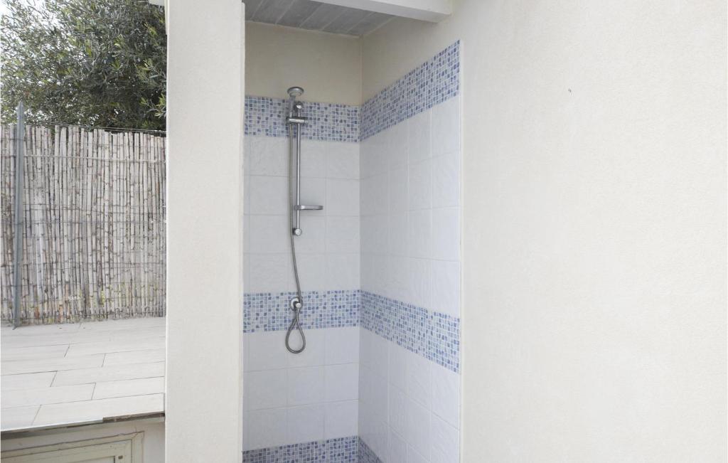 Kúpeľňa v ubytovaní Pet Friendly Home In Ispica With Wifi
