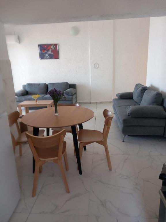 Posedenie v ubytovaní Apartments Radica